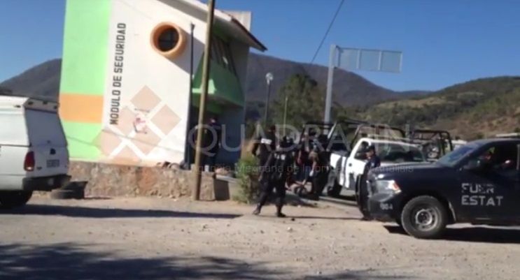 Hallan cuatro cadáveres afuera de módulo de policía en Guerrero