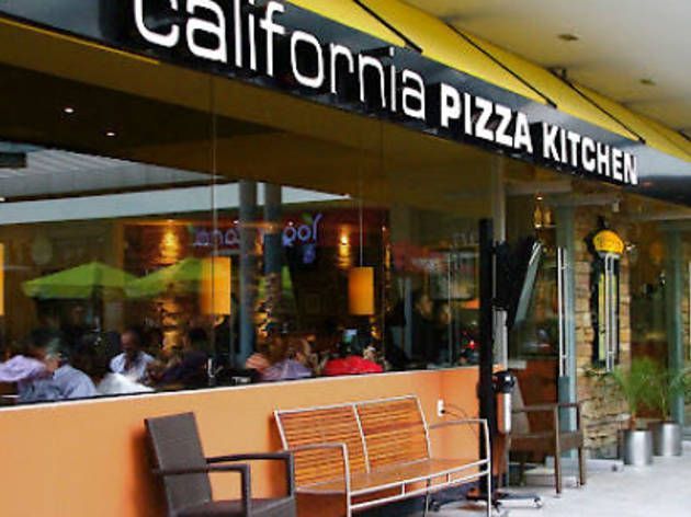 Restaurantes de Alsea ofrece disculpas por tuits ofensivos