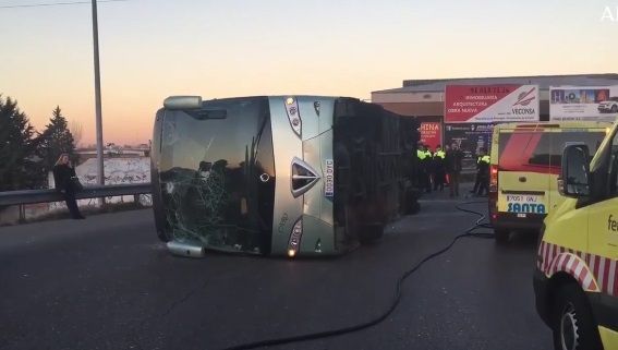 Alumnos predijeron accidente de autobús en España