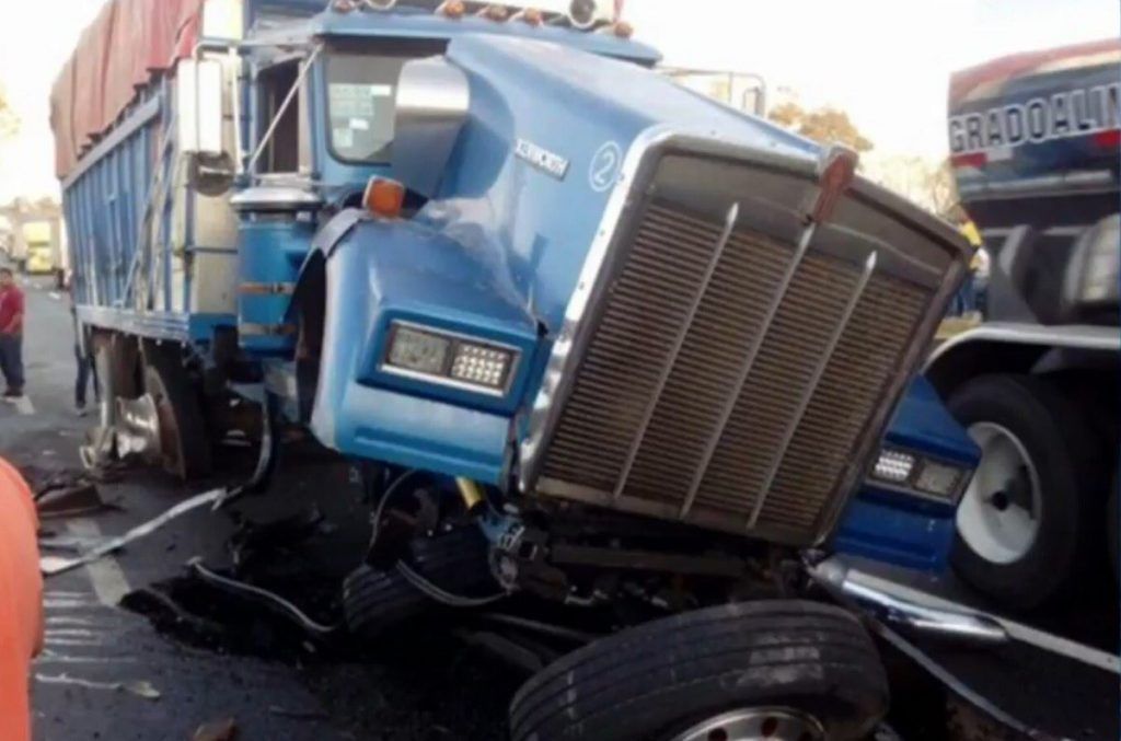 Carambola deja cinco lesionados en Jalisco - carambola-jalisco-2-@Gdl_informa-1024x677