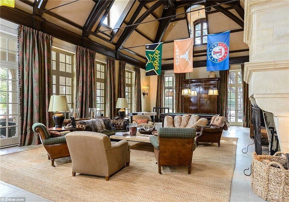 Las casas más caras de 2016 - casa-3-The-Crespi-Hicks-estate-was-once-owned-by-Tom-Hicks-the-prominent-Dallas-businessman-and-former-owner-of-local-sports-teams-like-the-Texas-Rangers-and-Dallas-Stars-Liverpool-FC