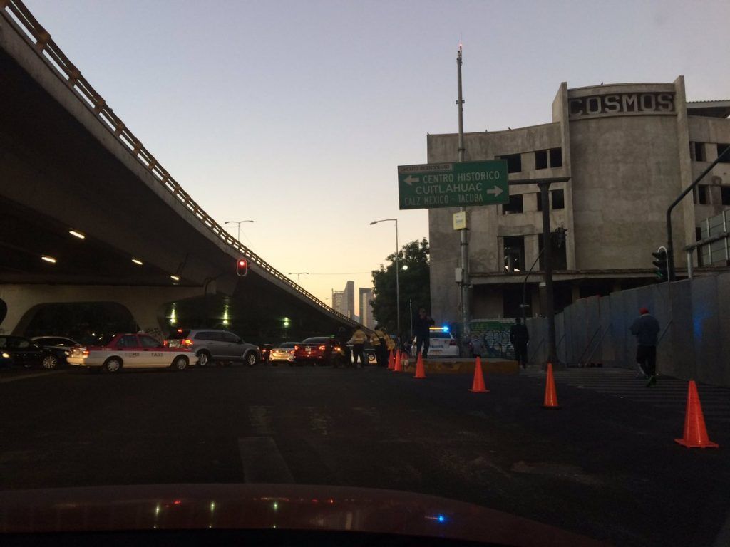 Continúan afectaciones por rodaje de película de Alfonso Cuarón - cierre-mexico-tacuba-cuaron-1024x768