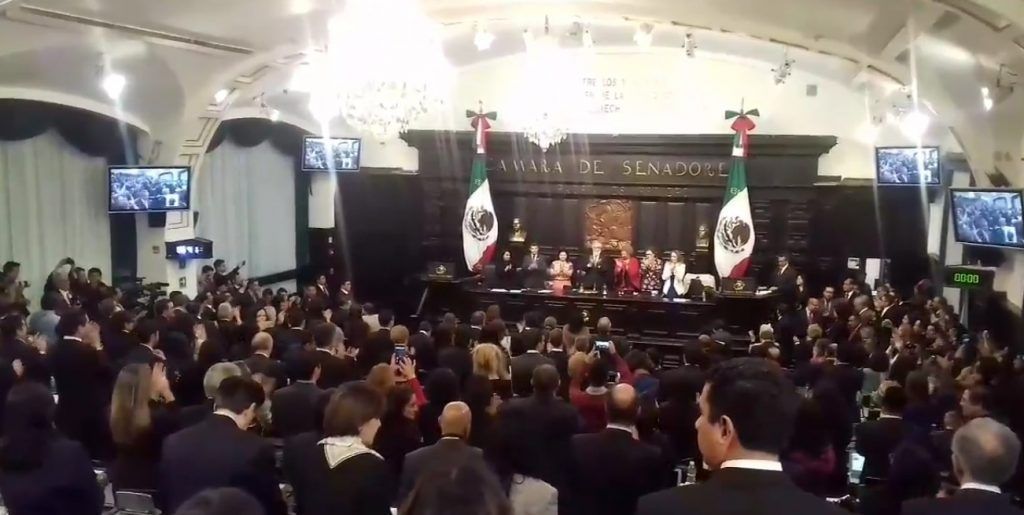 Asambleístas firman Constitución de la Ciudad de México - constituyente-3-1024x515