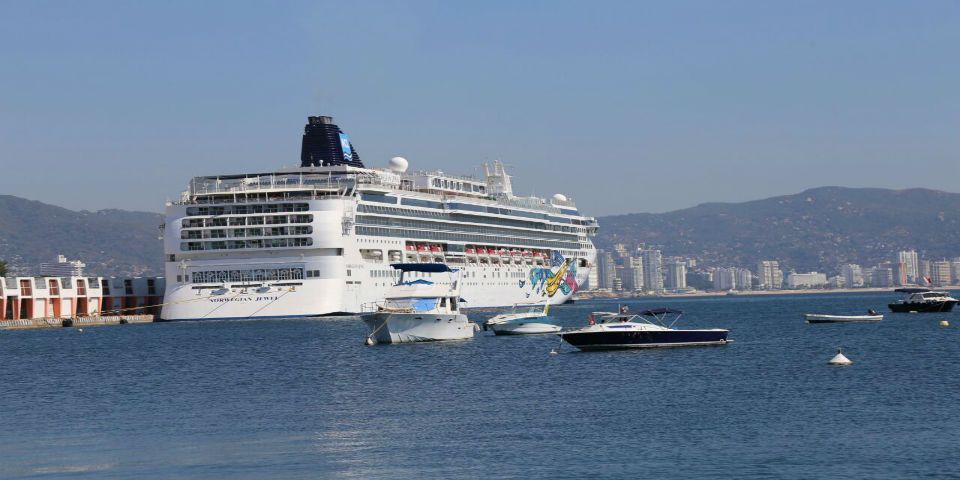 Crucero de Norwegian Cruise Line llega a Acapulco