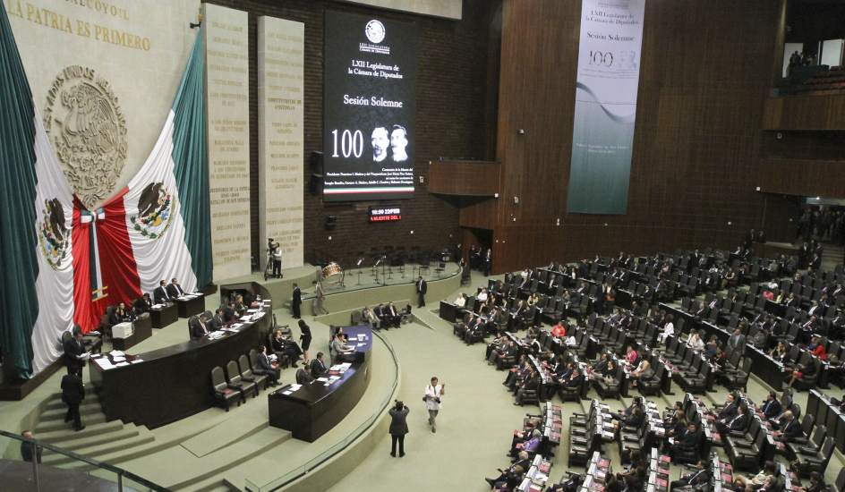 Diputados aprueban medidas de austeridad