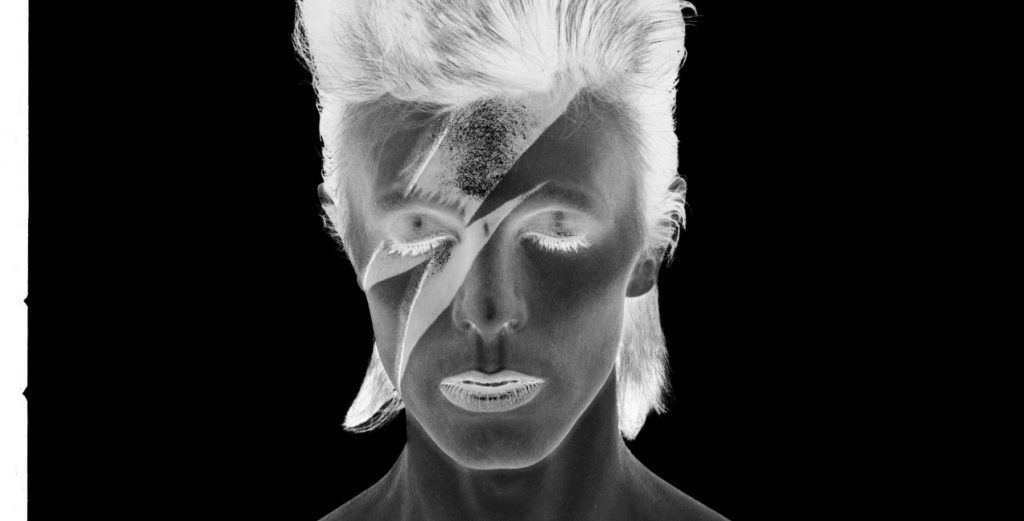 Exposiciones que terminan este mes en la Ciudad de México - david-bowie-1024x521