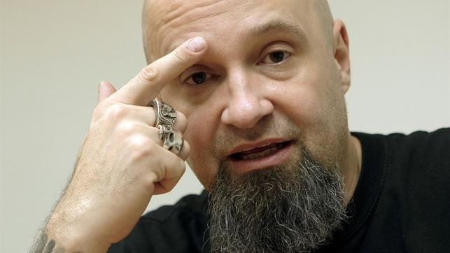 Condenan a rapero por mensajes contra víctimas de terrorismo en Twitter