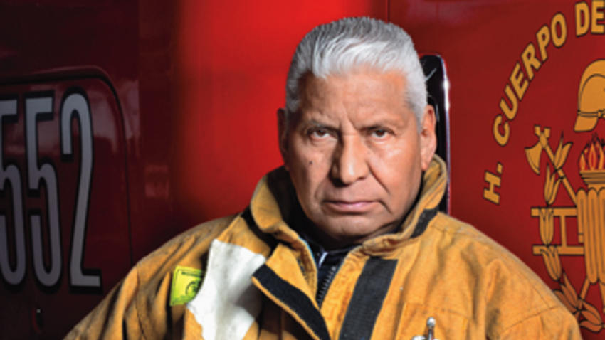 Jefe Vulcano recibe el Premio Nacional de Protección Civil