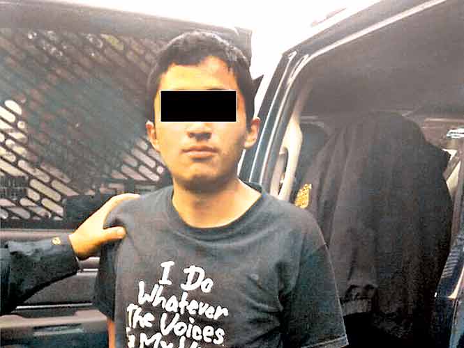 Joven asesina a su madre y abuela en Álvaro Obregón - detenido-voces