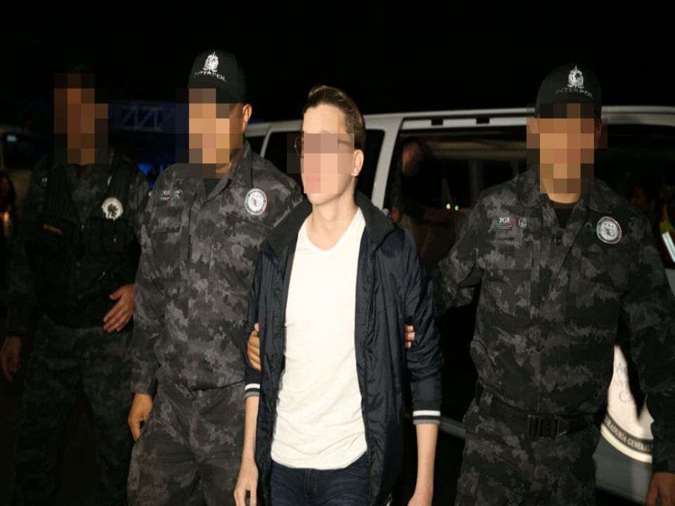 Diego Cruz llega a México luego de ser extraditado de España - diego-cruz-pgr-1