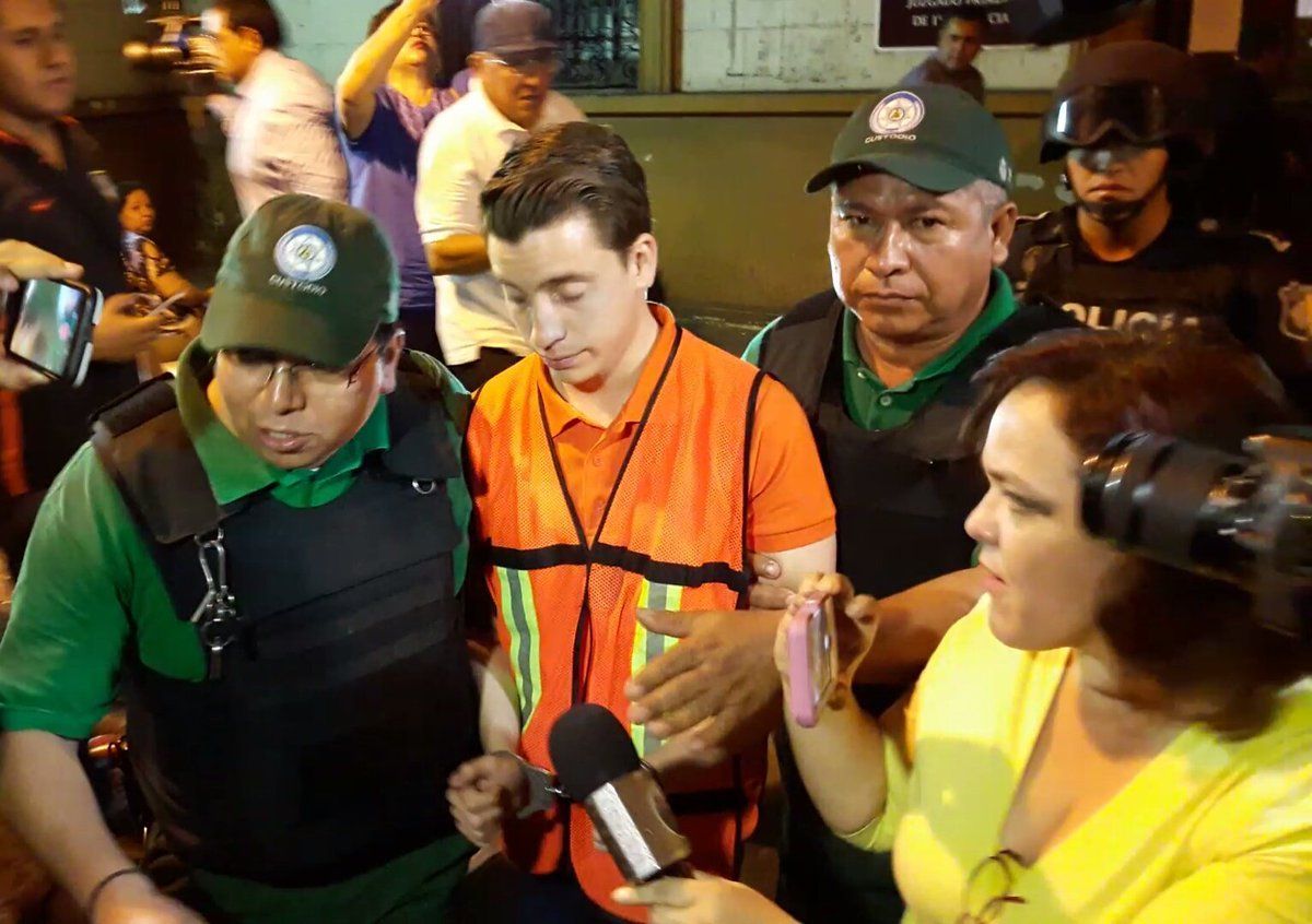 Diego Cruz fue presentado a declarar por caso de violación a menor