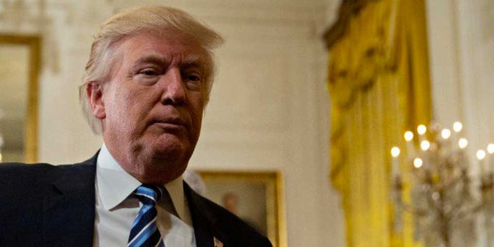 Demandan a Trump por presunta violación a la Constitución