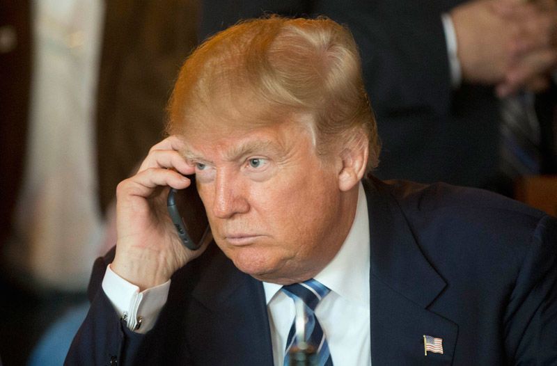 Servicio Secreto obliga a Donald Trump a entregar el teléfono con el que tuiteaba - donald-trump-phone