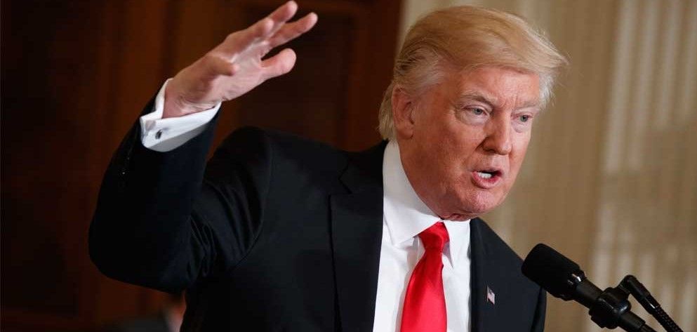 Donald Trump pide restablecer veto migratorio