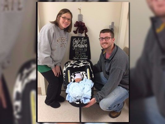 Una pareja y su hijo cumplen años el mismo día - download-_OP_3_CP__1484184076177_7666763_ver1.0