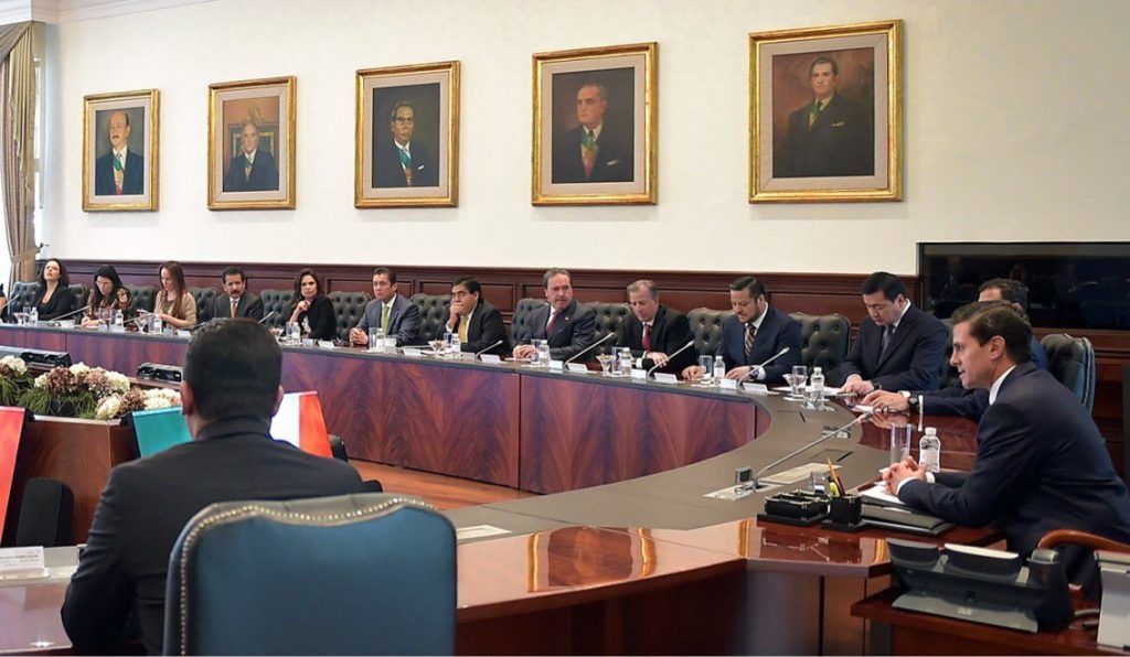 "Ni sumisión, ni tibieza": EPN - epn-reunión-legisladores-secretarios-1024x596