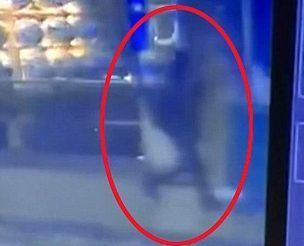 Policía busca a tirador vestido de Santa Claus en Estambul