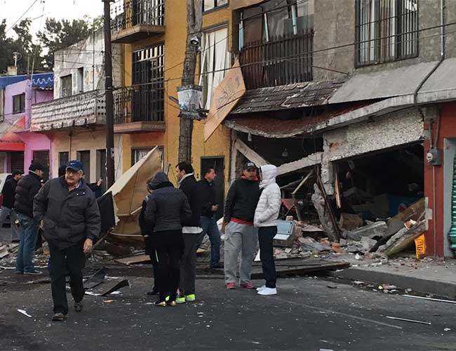 Acumulación de gas provoca explosión en Iztapalapa - explosion-iztapalapa-7