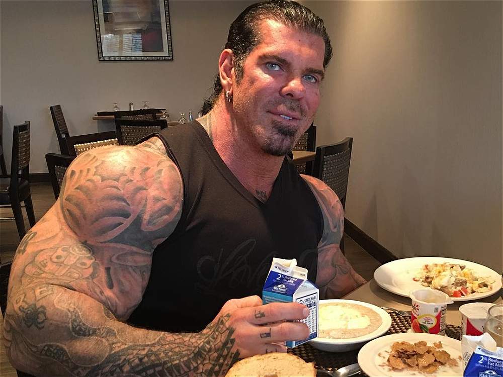 El hombre que usó esteroides por más de 30 años - fisicoculturistas-1