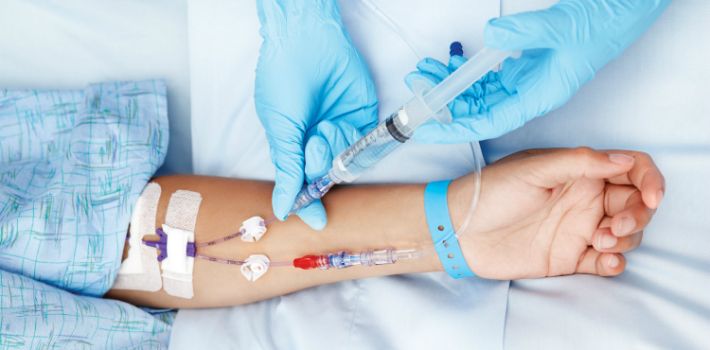 Exoneran a doctora que aplicó eutanasia a paciente que se defendía