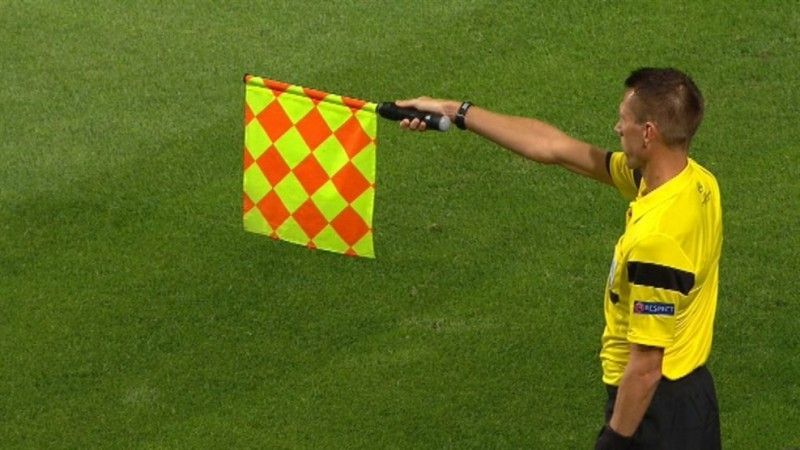 Van Basten propone cambios al futbol mundial - fuera-de-lugar