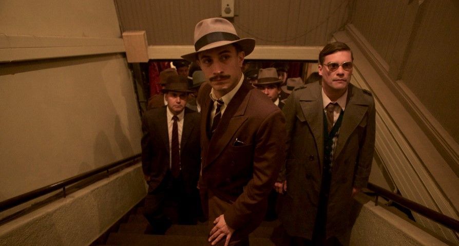 Otorgan premio a Gael García por “Neruda” en festival de cine