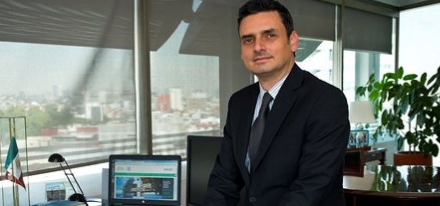 Costo de gasolina bajará cuando se modernice logística: CRE