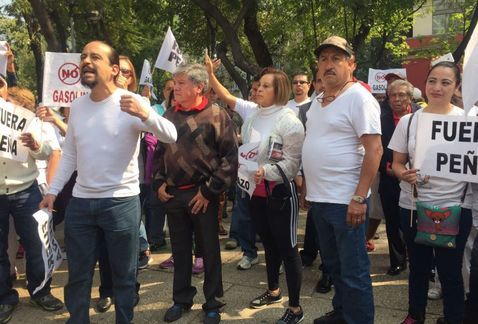 Protestas por alza en precios de gasolinas - gasolinazo-2