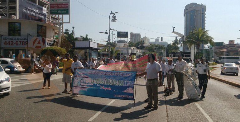 Marchan en Acapulco en contra del gasolinazo - gasolinazo-4