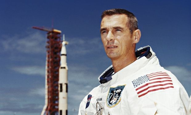Muere Gene Cernan, el último astronauta en pisar la luna