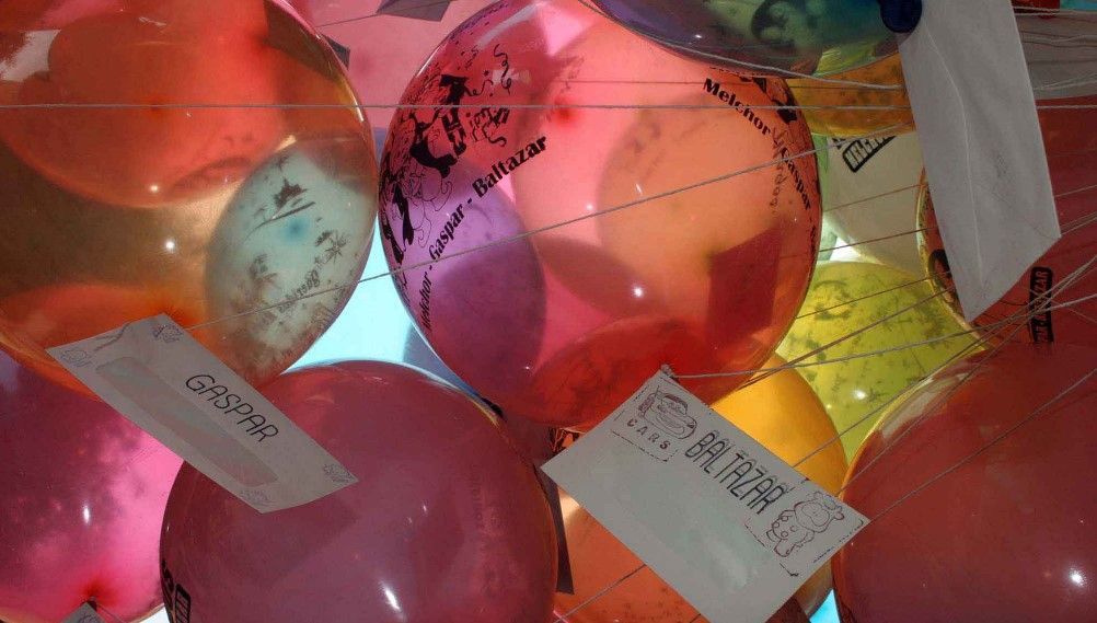 Semarnat pide no enviar cartas de Reyes en globos - globos-día-de-reyes