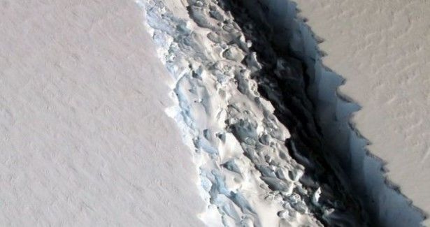 Iceberg está a punto de separarse de la Antártica - iceberg-nasa