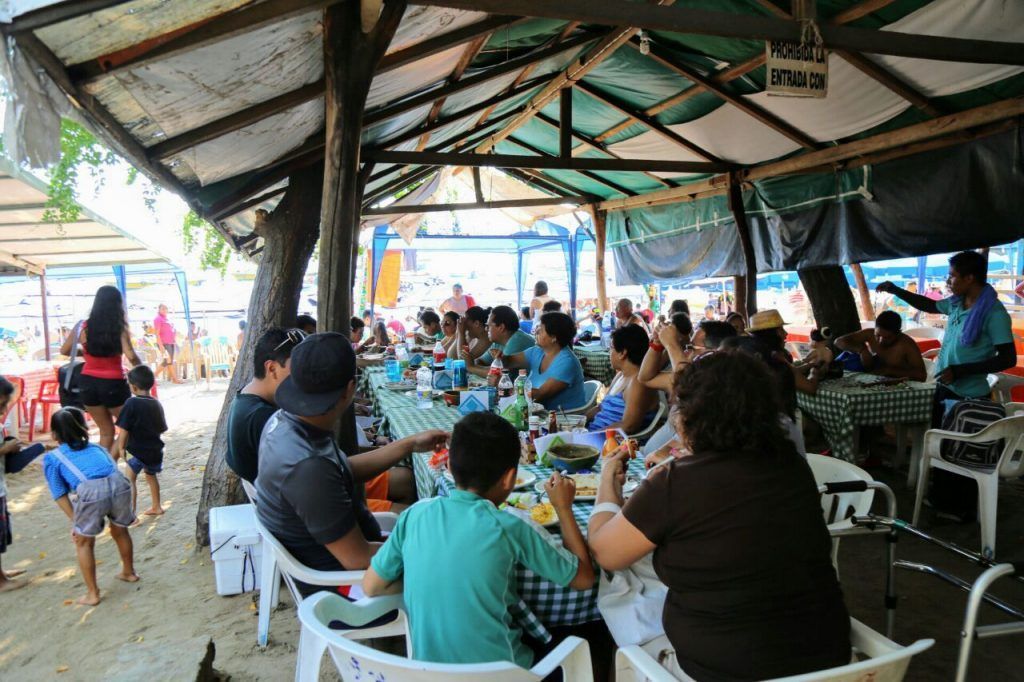 Más de un millón de turistas despidieron el año en Guerrero - image1-22-1024x682