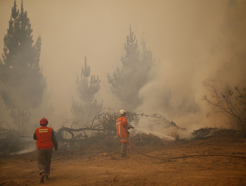 Casi controlados los incendios en Chile - incendio-chile2