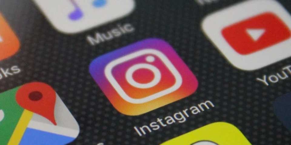 Funcionaria publica por error video pornográfico en cuenta oficial