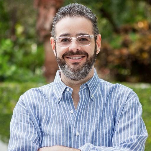 Televisa y Univisión unifican contenidos - isaac-lee