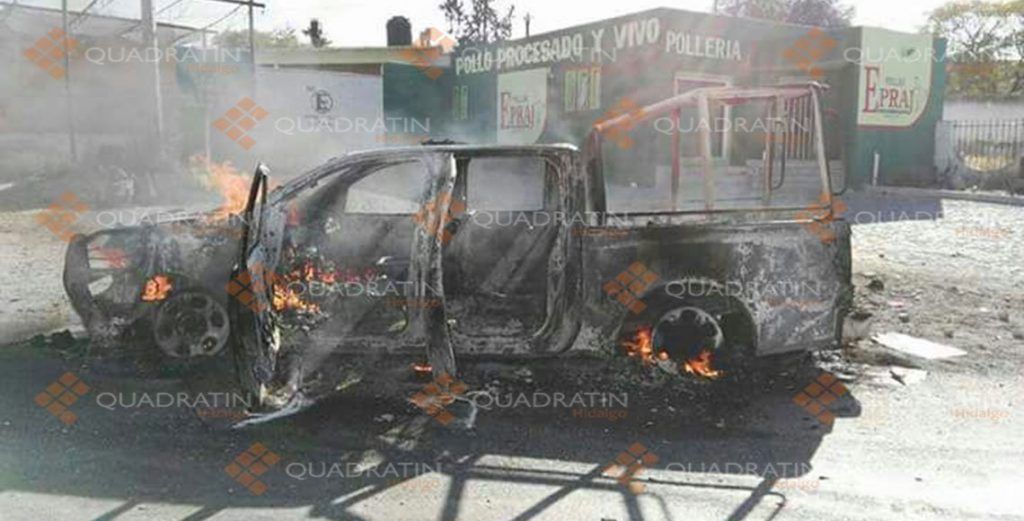 Enfrentamiento entre policías y manifestantes deja 10 heridos en Hidalgo - ixmiprin-1024x521