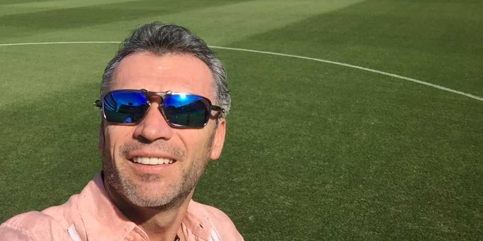 Higuera cambia biografía de Twitter tras insultos de Peláez