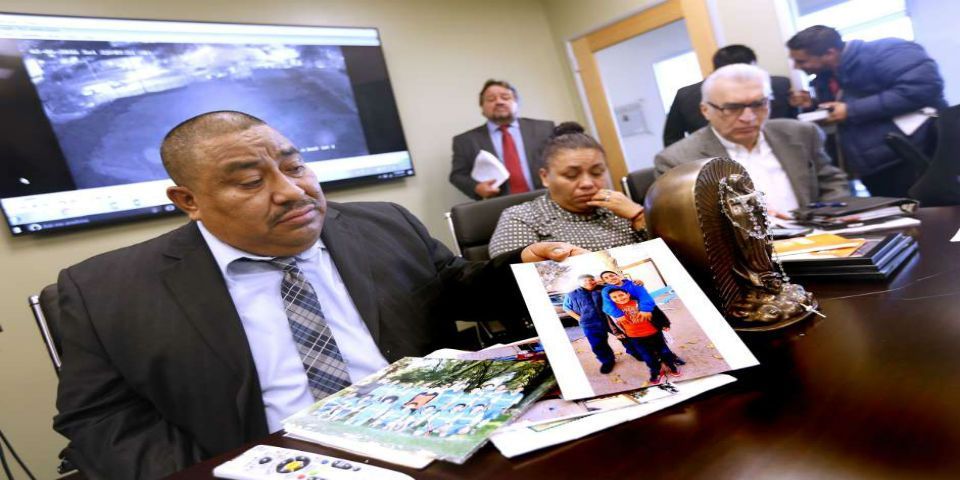 Familiares demandan a policía de Los Ángeles por muerte de joven mexicano