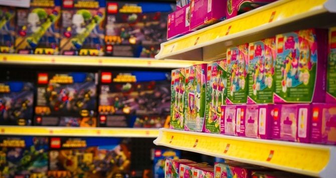 Reyes Magos enfrentan precios de juguetes más altos este año - juguetes-reyes-magos