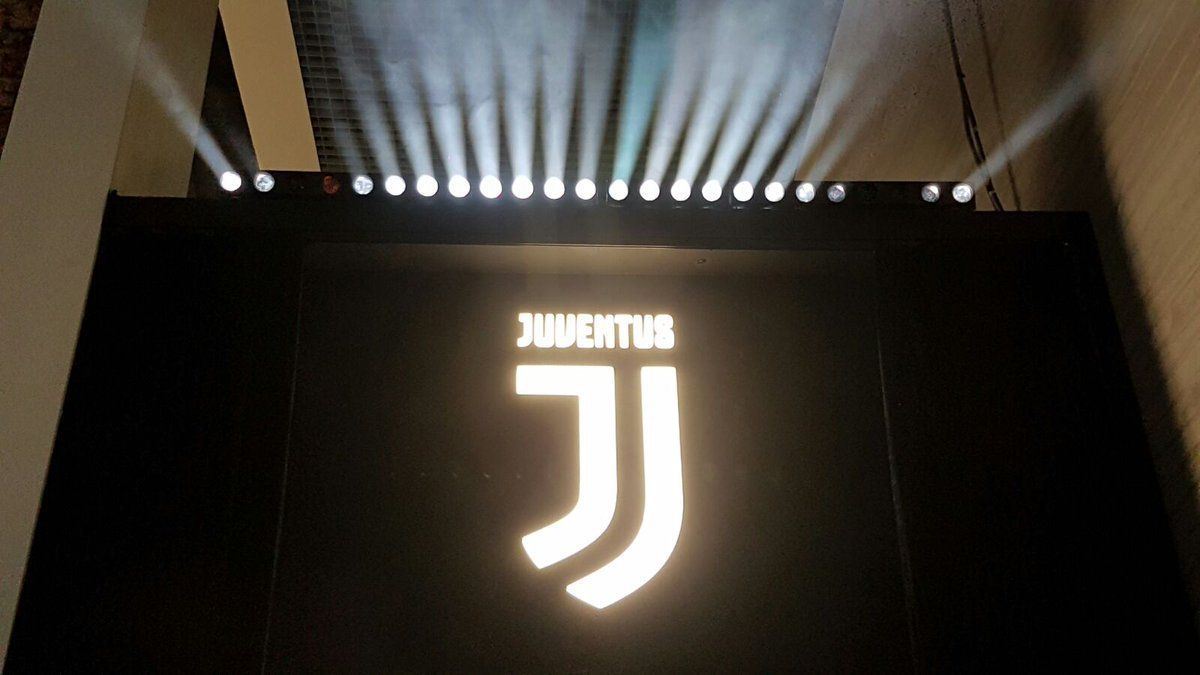 Juventus presenta nuevo escudo