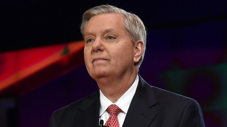 Bromea senador de EE.UU. sobre propuestas de Trump