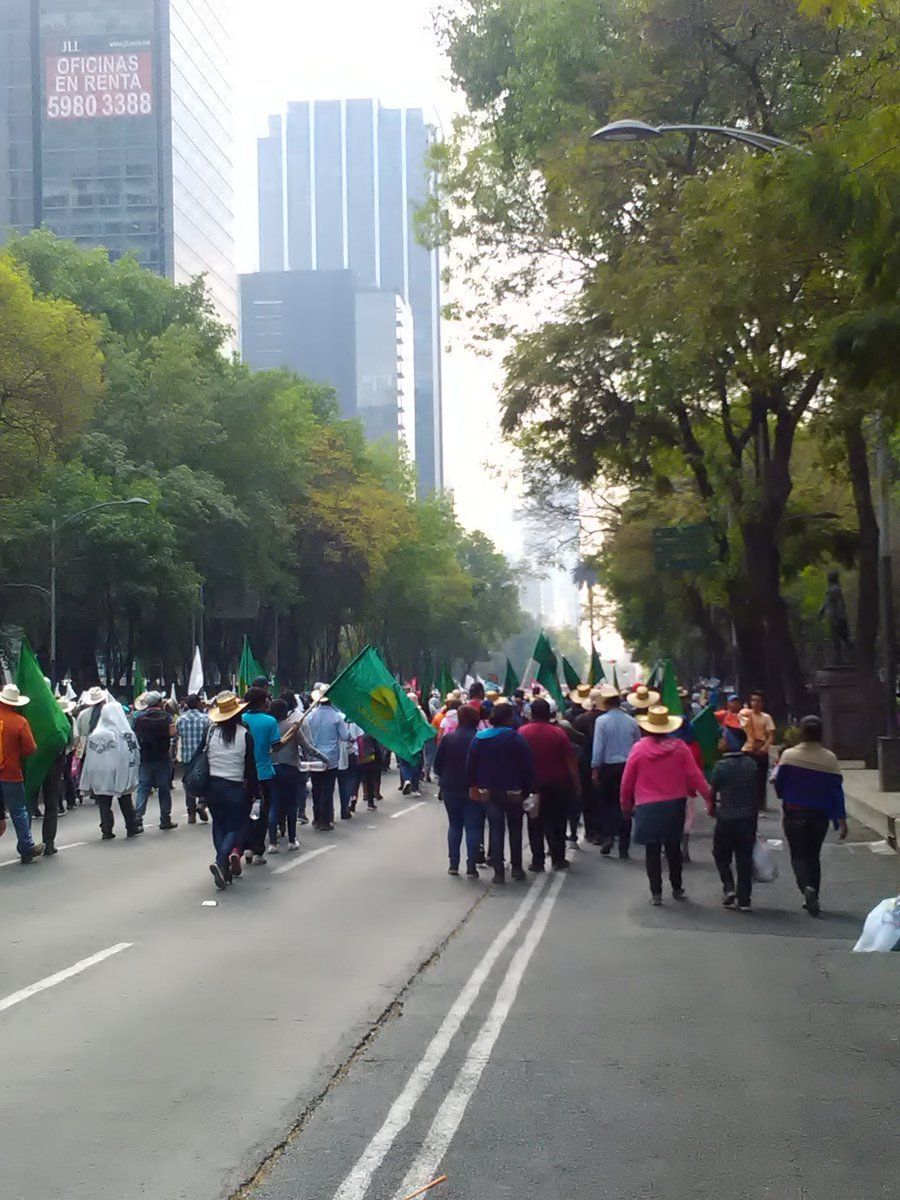 Cierran Paseo de la Reforma por manifestación - manifestaci´´on