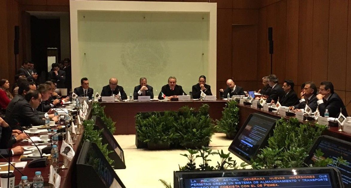 Meade explica el aumento de combustibles a gobernadores Meade explica el aumento de combustibles a gobernadores