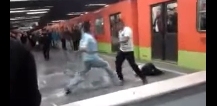 Video: pelea en Metro Chabacano