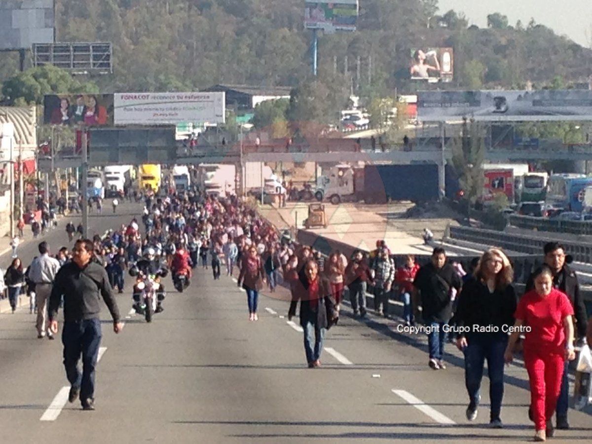 Continúan bloqueos por aumento en las gasolinas - mexico-pachuca2