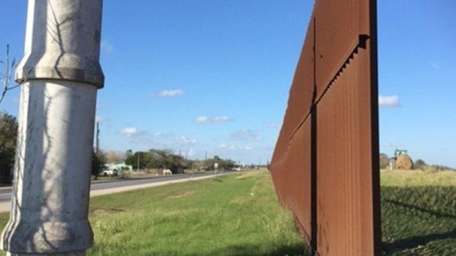 'Vamos a tener una hermosa puerta en el muro': Trump - muro-1