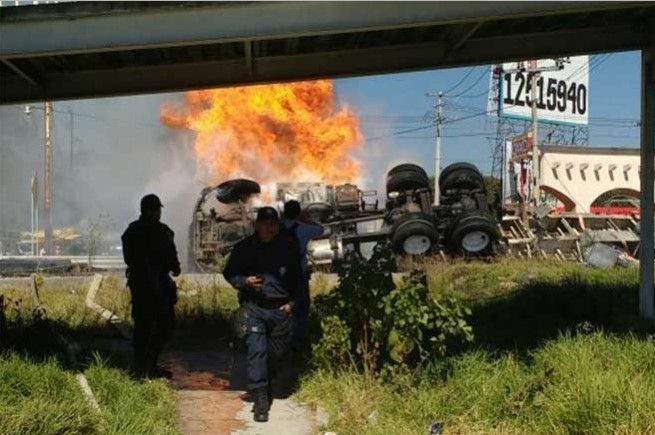 Video: choque en la carretera México-Toluca deja 11 heridos y cuatro muertos - méxico-toluca