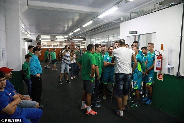 La imagen del Chapecoense que conmovió al mundo - neto-chapecoense-2