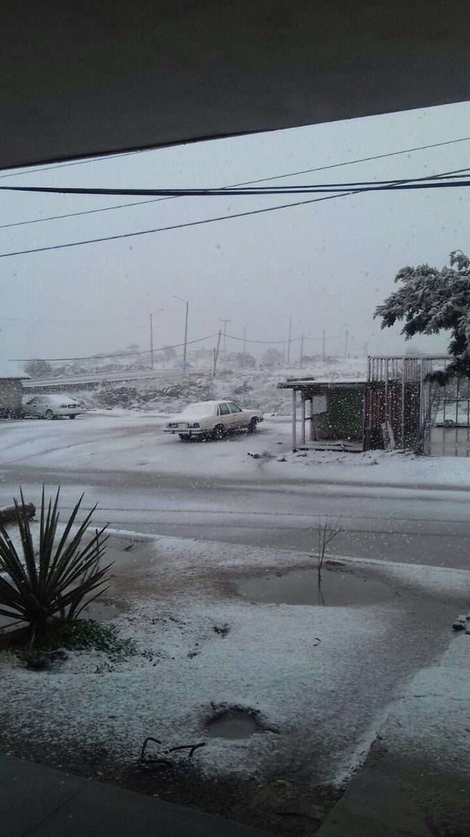 Continúa cerrada La Rumorosa con dirección a Tecate - nevadas-2